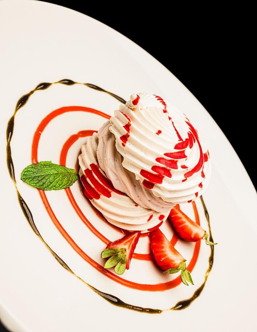 Wine Hotel Ristorante San Carlo - Boutique Hotel & Spa Chiuro Esterno foto
